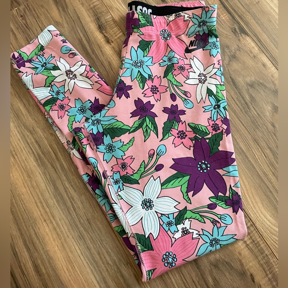 Nike floral workout leggings